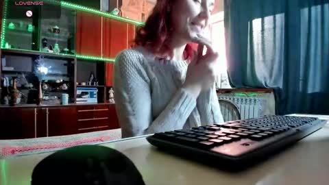 Ella online show from March 2025 01:18:01 PM