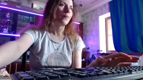 Ella online show from May 2026 06:53:01 AM