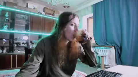 Ella online show from May 2026 06:32:01 AM