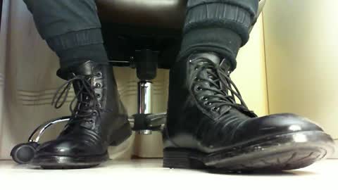 Snapshot of pablomenesssl chatting on January 2025 09:45:01 PM Pablo Meness online show from January 2025 09:45:01 PM