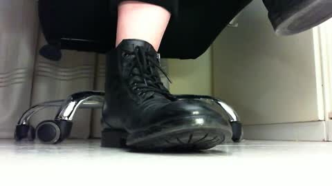 Snapshot of pablomenesssl chatting on February 2025 10:06:02 PM Pablo Meness online show from February 2025 10:06:02 PM