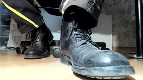 Snapshot of pablomenesssl chatting on November 2025 05:46:02 PM Pablo Meness online show from November 2025 05:46:02 PM