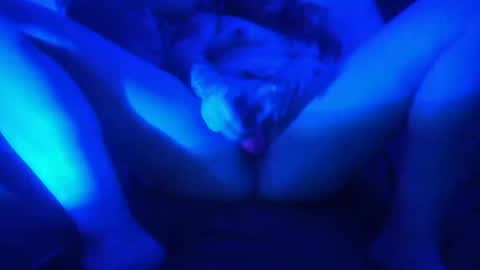 hipnthighsLaylla online show from December 2025 02:38:01 AM
