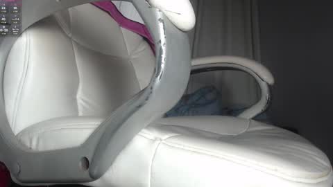 Snapshot of paiperhalliwey chatting on February 2025 04:20:01 AM paiperhalliwey online show from February 2025 04:20:01 AM