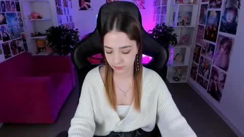 Pam online show from March 2025 02:47:02 AM