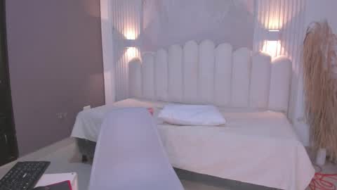 pamela online show from November 2025 07:05:02 PM