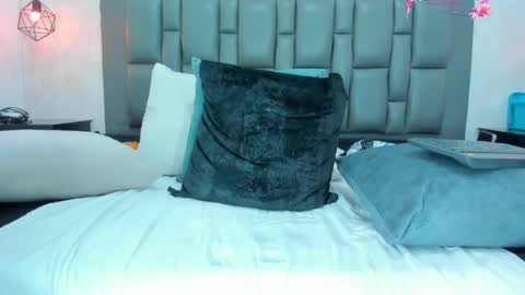 pamela_ambrosia1 online show from April 2026 02:00:02 PM