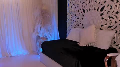 pamela online show from September 2025 05:17:02 AM