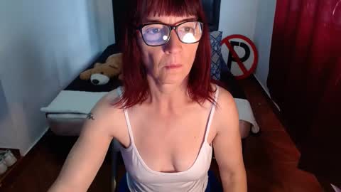 Snapshot of pamelaa_jagger chatting on February 2025 05:52:02 PM Pamela Jagger online show from February 2025 05:52:02 PM