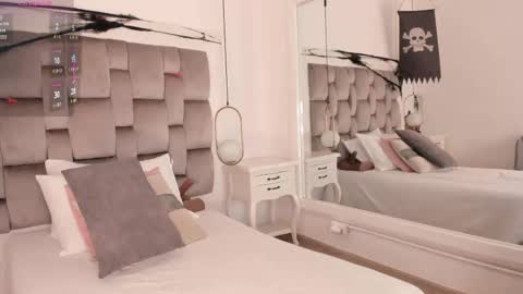 Snapshot of pamelamendez_ chatting on November 2025 03:42:02 AM Pamela online show from November 2025 03:42:02 AM