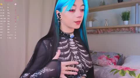 Diana online show from November 2025 03:05:01 PM