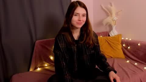 daniella online show from October 2025 07:47:02 PM