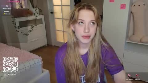 Snapshot of pampy_18 chatting on February 2026 01:42:01 AM Lina online show from February 2026 01:42:01 AM