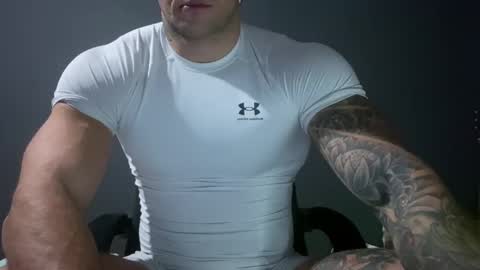 Snapshot of panther_style chatting on January 2025 05:01:02 AM Oleg online show from January 2025 05:01:02 AM