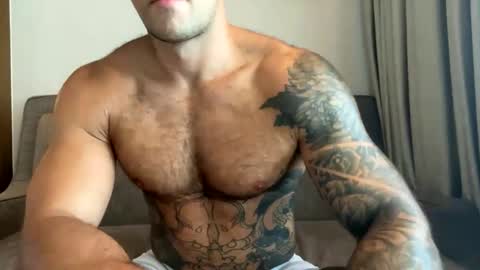 Snapshot of panther_style chatting on March 2025 09:10:02 AM Oleg online show from March 2025 09:10:02 AM