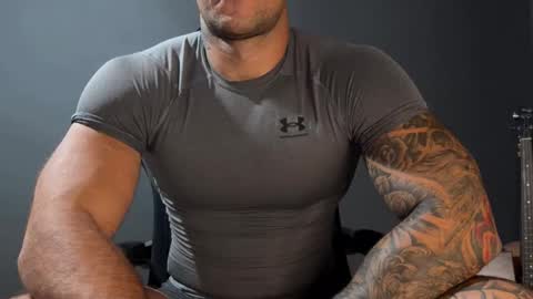 Snapshot of panther_style chatting on September 2025 04:36:02 AM Oleg online show from September 2025 04:36:02 AM