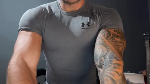 Snapshot of panther_style chatting on September 2025 06:15:02 AM Oleg online show from September 2025 06:15:02 AM