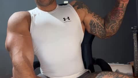 Snapshot of panther_style chatting on September 2025 06:37:01 AM Oleg online show from September 2025 06:37:01 AM