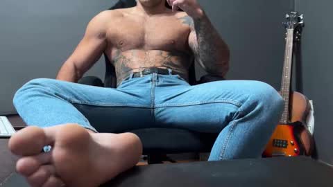 Snapshot of panther_style chatting on October 2025 04:27:01 AM Oleg online show from October 2025 04:27:01 AM