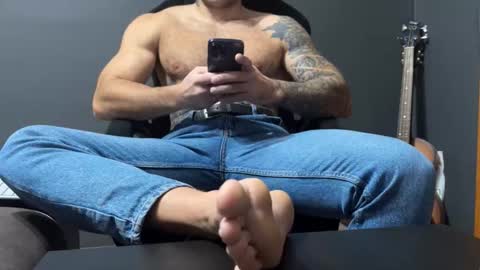 Snapshot of panther_style chatting on November 2025 06:11:02 AM Oleg online show from November 2025 06:11:02 AM