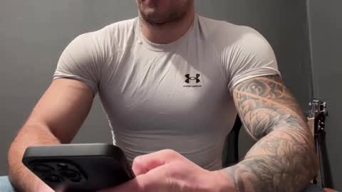 Snapshot of panther_style chatting on February 2026 03:37:01 AM Oleg online show from February 2026 03:37:01 AM