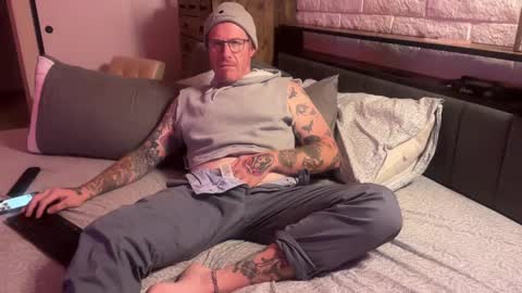 Red online show from September 2025 12:05:02 PM