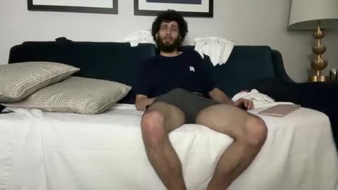 PantsLessTraveler online show from October 2025 08:51:01 AM