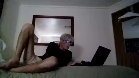 Snapshot of pantyman6216 chatting on October 2025 06:03:01 AM pantyman6216 online show from October 2025 06:03:01 AM