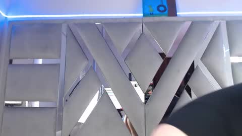 Paola Lyon online show from February 2025 07:41:01 PM