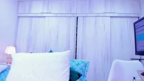 Paola  online show from January 2025 07:23:01 PM