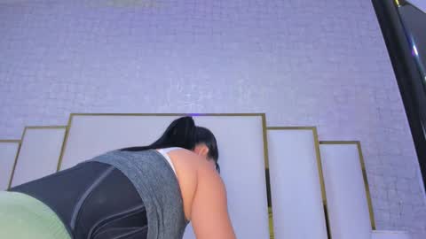 Paola  online show from December 2025 11:39:02 AM