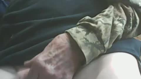 papajb70 online show from November 2025 02:22:01 AM