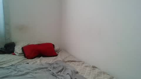 Snapshot of papi_adiel4 chatting on February 2025 11:32:01 PM papi_adiel4 online show from February 2025 11:32:01 PM