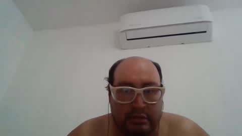 Snapshot of papi_adiel4 chatting on November 2025 03:58:01 PM papi_adiel4 online show from November 2025 03:58:01 PM