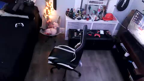 Snapshot of papian0 chatting on October 2025 01:14:02 AM papian0 online show from October 2025 01:14:02 AM