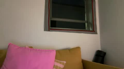 paprika_555 online show from June 2026 07:33:02 AM