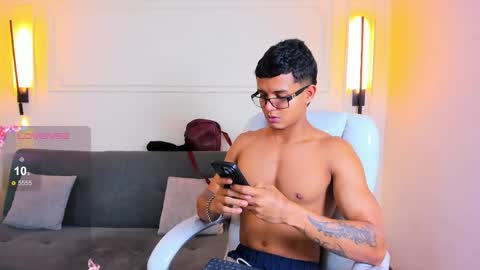 Ryan And Casper online show from May 2026 02:33:01 PM