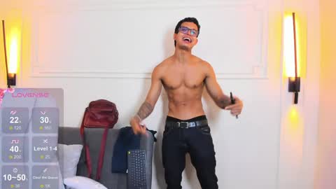 Ryan And Casper online show from May 2026 01:39:01 PM