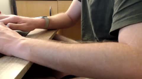 Snapshot of paranoiid chatting on October 2025 06:22:02 AM Sascha online show from October 2025 06:22:02 AM