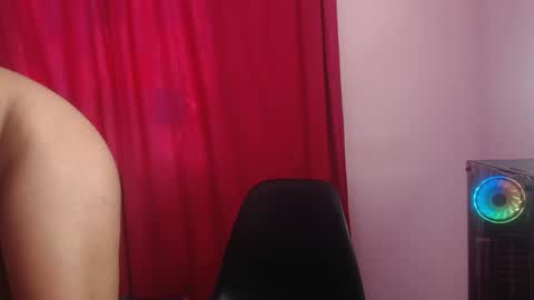 paris online show from January 2025 03:58:01 PM