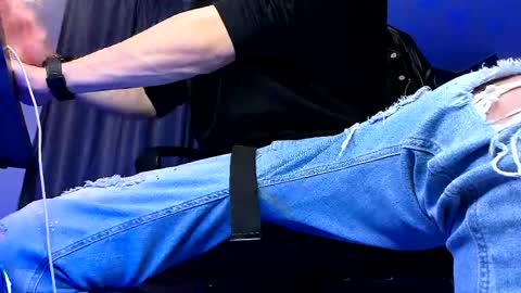 Paris online show from April 2026 02:42:01 AM