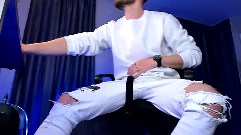 Paris online show from April 2026 10:08:02 PM