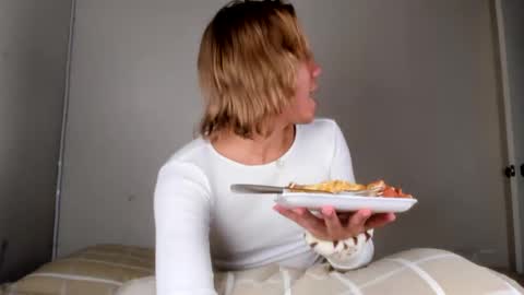 connie online show from January 2025 03:39:02 AM