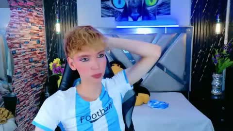 park_jimin1 online show from September 2025 02:44:02 AM