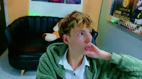 park_jimin1 online show from September 2025 12:28:02 PM