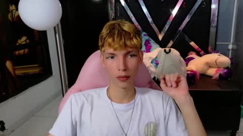 park_jimin1 online show from September 2025 12:07:01 PM