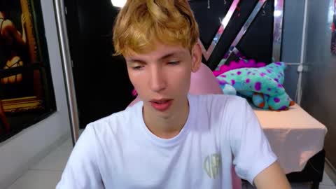 park_jimin1 online show from September 2025 12:09:01 PM