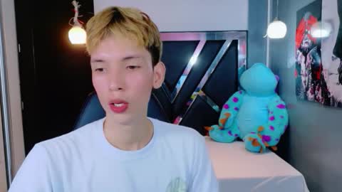 park_jimin1 online show from December 2025 02:11:01 PM