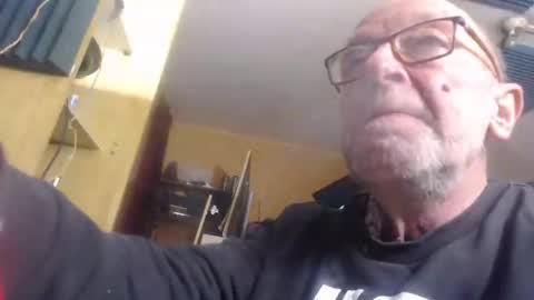 pascal88881 online show from December 2024 07:01:01 PM