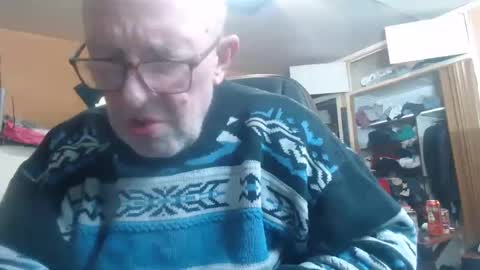 pascal88881 online show from December 2024 06:05:02 PM